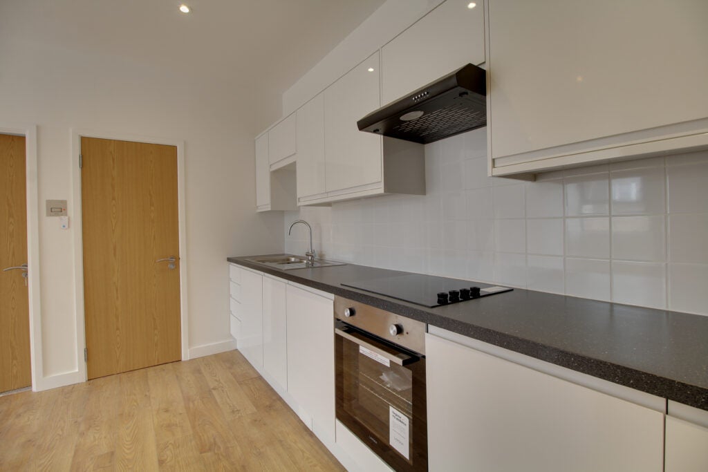 Flat Victoria Road in Rushmoor