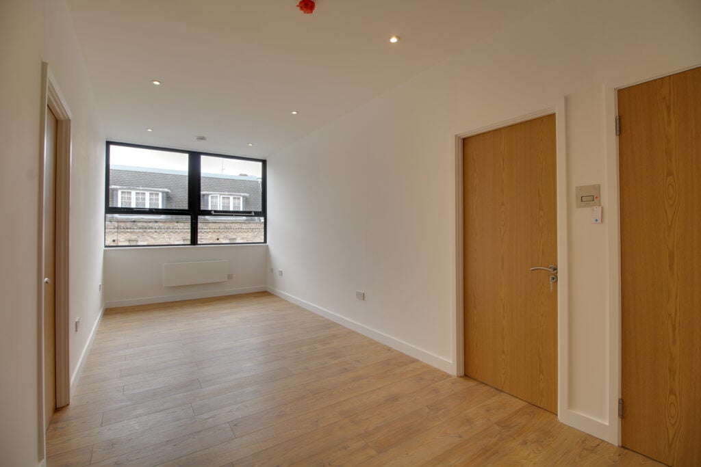 Flat Victoria Road in Rushmoor