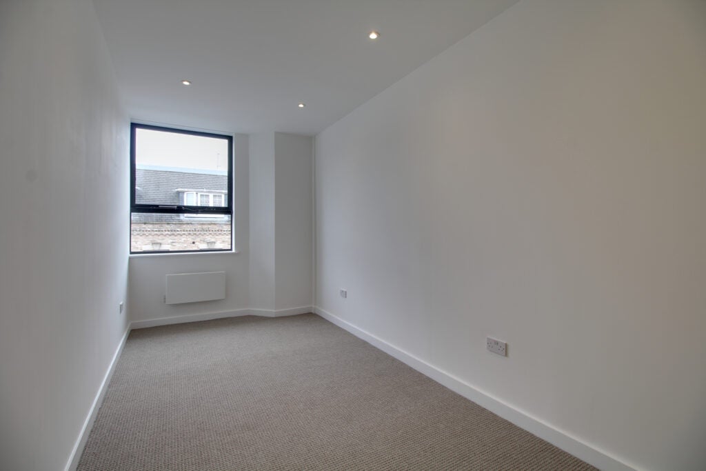Flat Victoria Road in Rushmoor