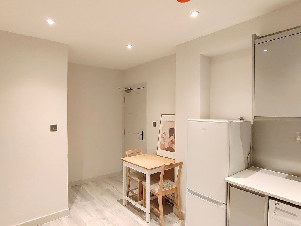 Room Ernest Street in Greater London