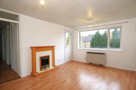 Flat Khormaksar Drive in Lincoln