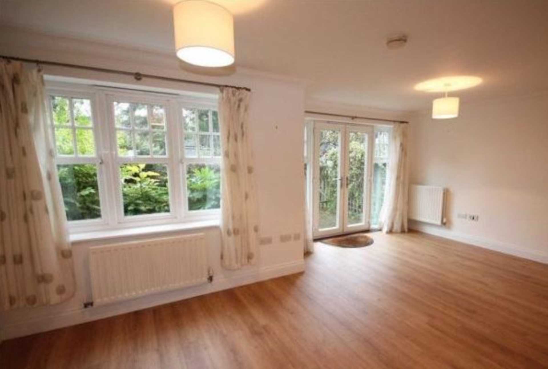 Flat Alexandra Road in Epsom and Ewell