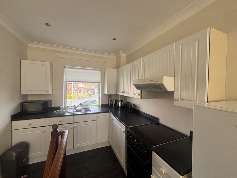 Flat Shawdene Road in Manchester