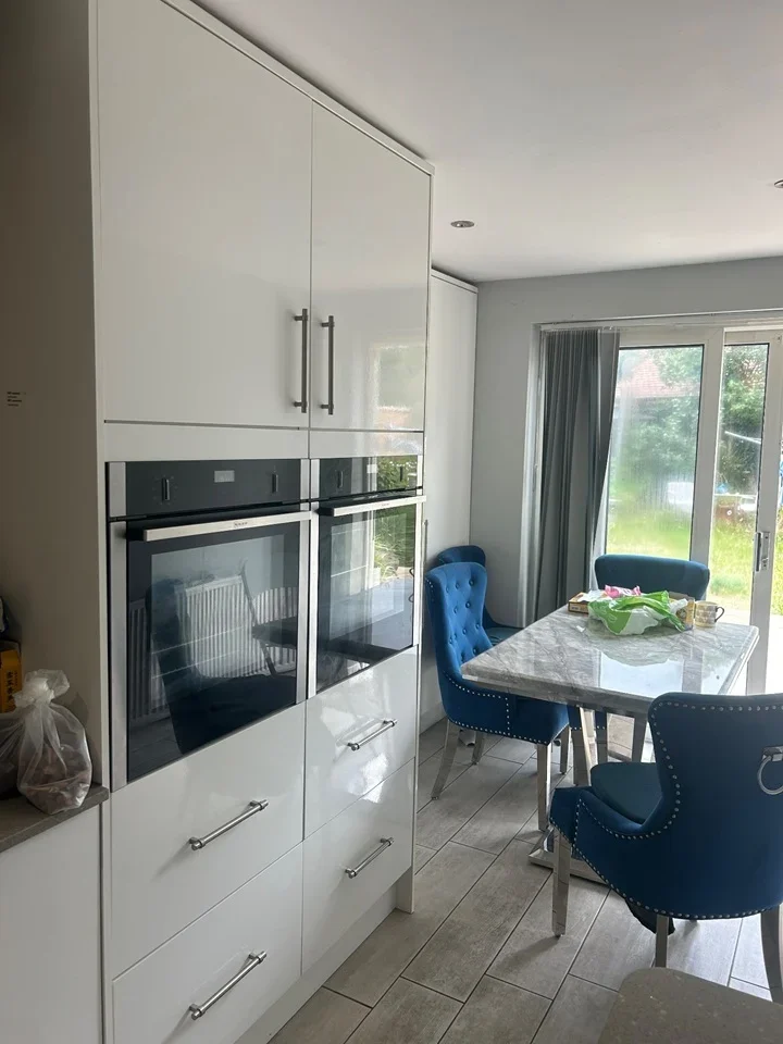 Room Rutherwyk Road in Borough of Runnymede