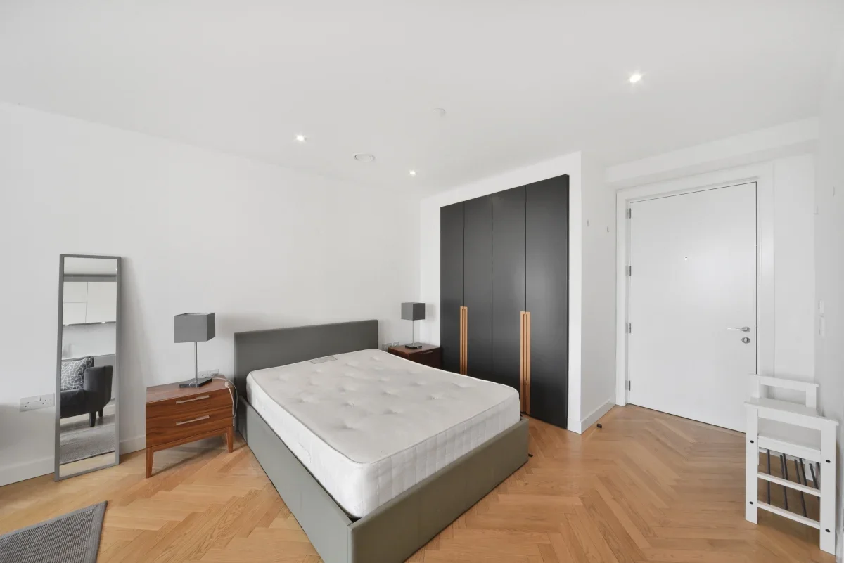 Flat Newington Causeway in Greater London