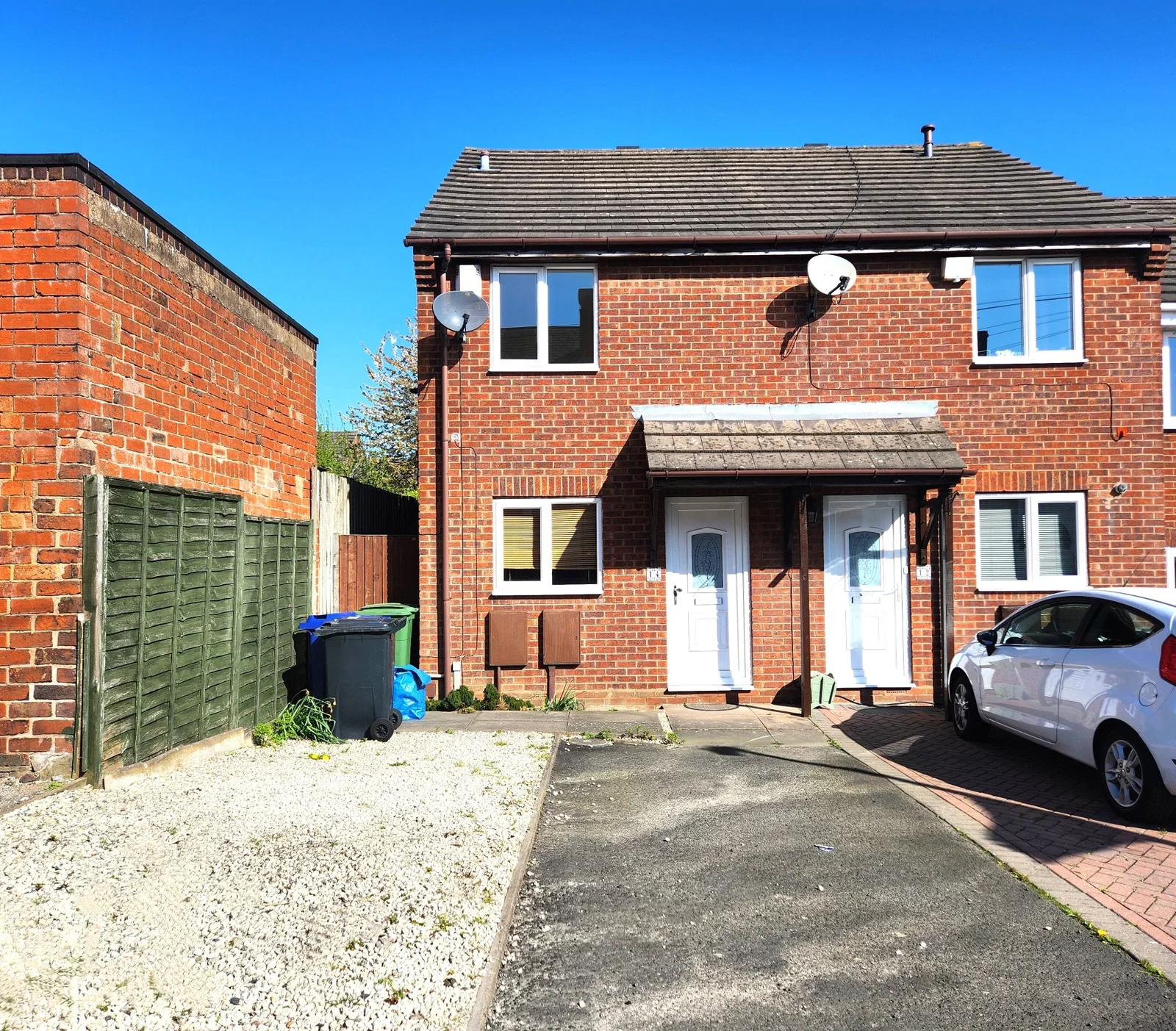 Flat Two Gates Lane in Dudley