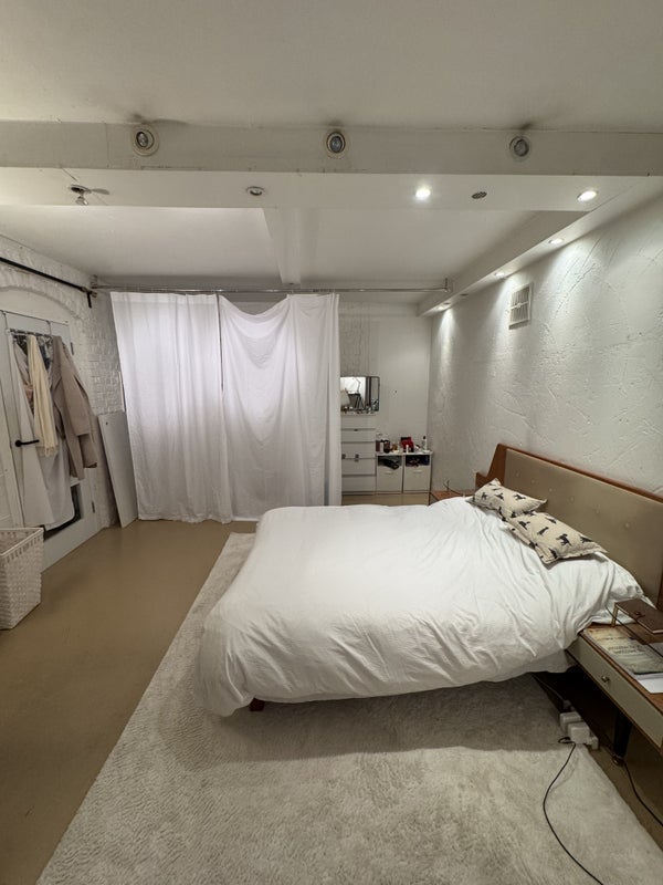 Room Clerkenwell Road in Greater London