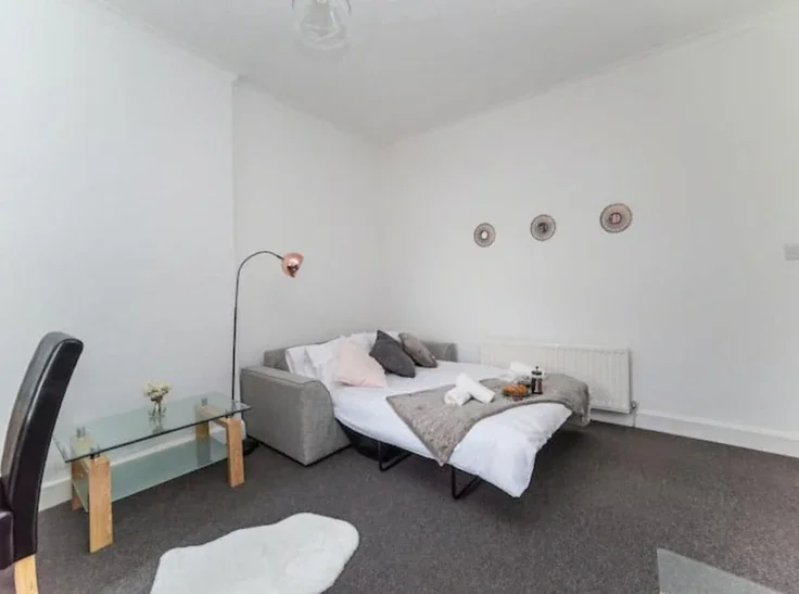 Flat East Stewart Gardens in Coatbridge