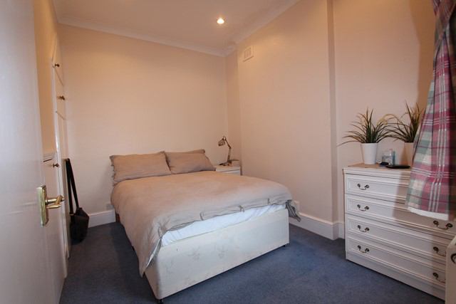 Flat Dartmouth Road in Greater London