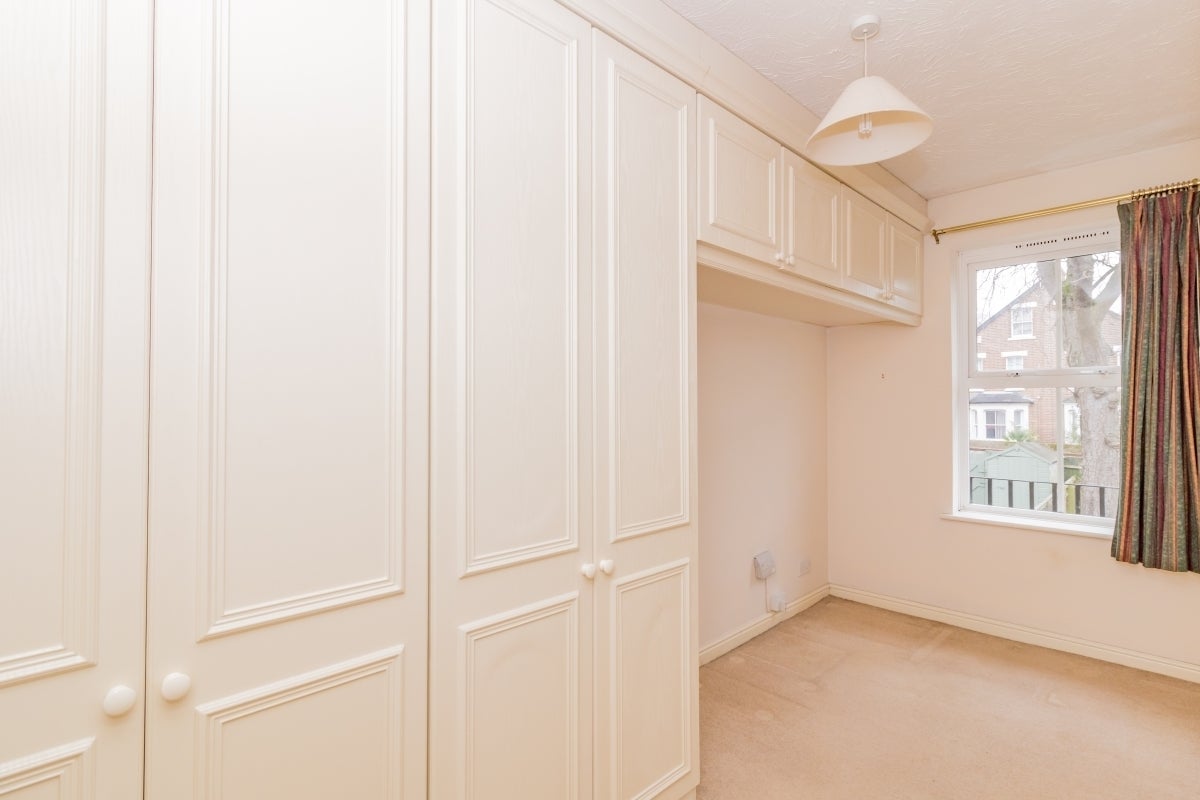 House Don Bosco Close in Oxford