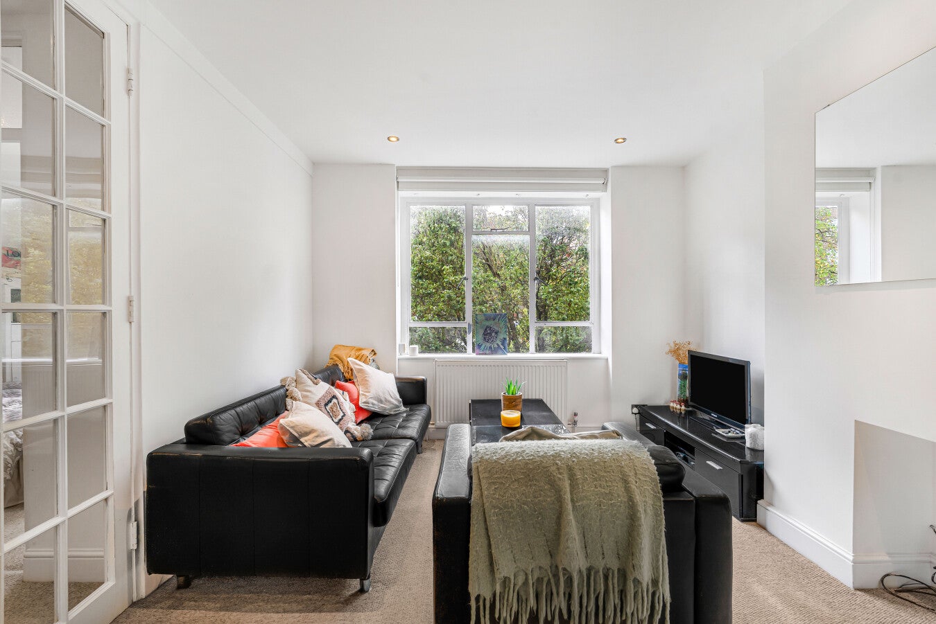 Flat Charlbert Street in City of Westminster