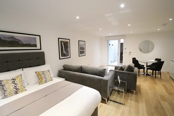 Flat Birkenhead Street in Greater London