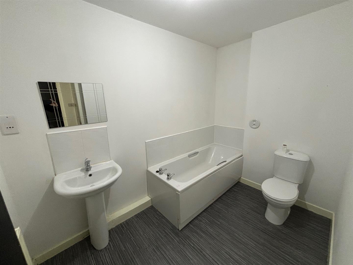 Flat Wellington Street in Motherwell
