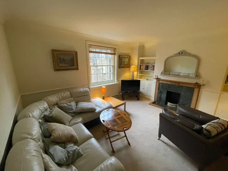 Flat South Audley Street in City of Westminster
