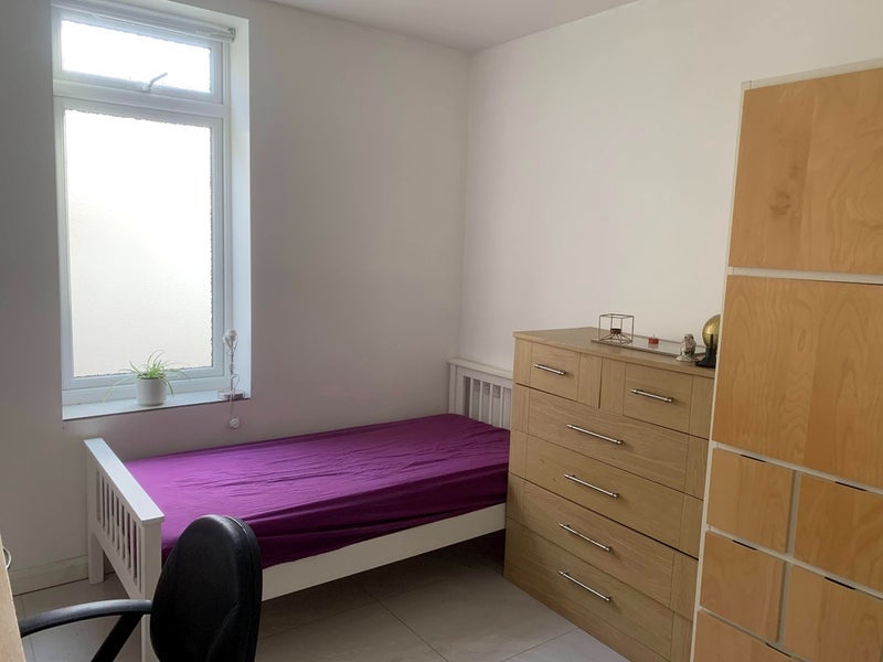 Room Avalon Road in Greater London