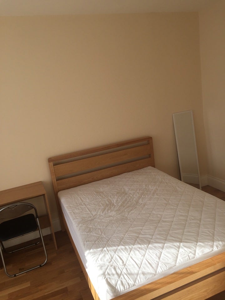 Room Spring Grove Road in Greater London