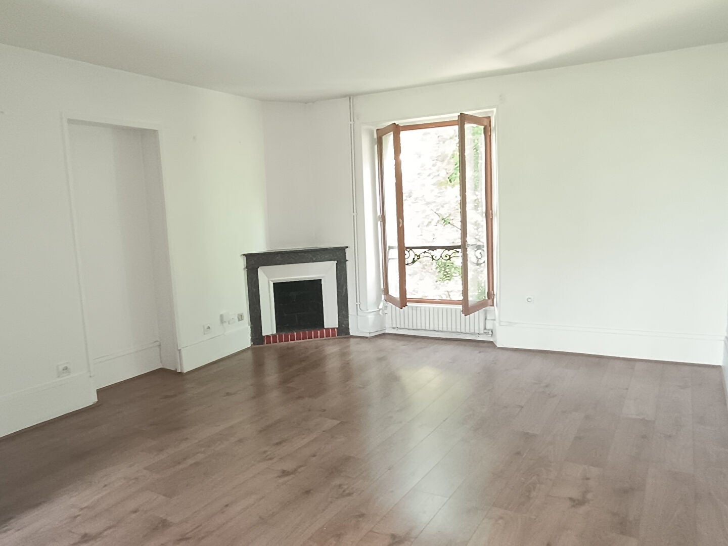 Flat Rue de la Montagne de Mons in Athis-Mons