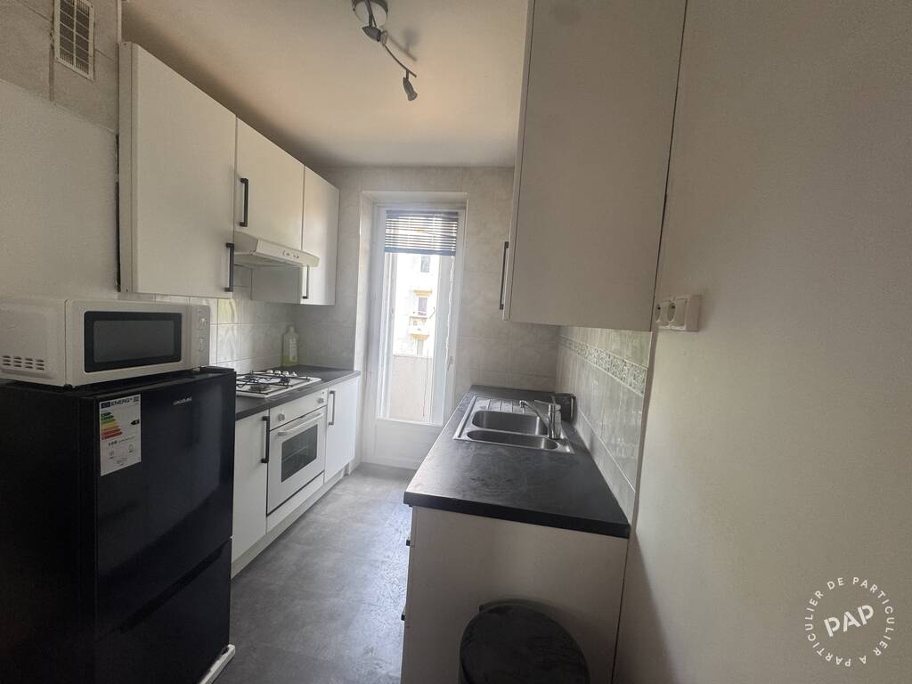 Room Rue Michel Jeunet in Poissy