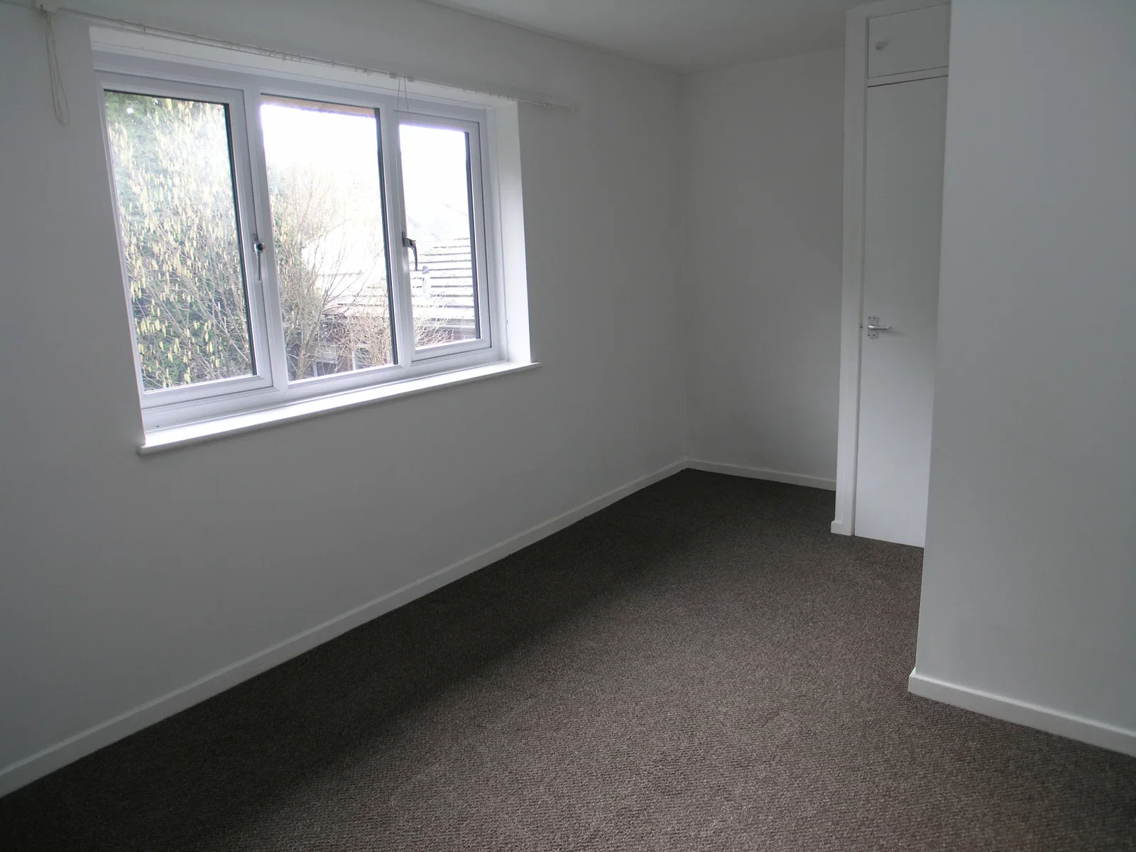 Flat Leasowes Court in Dudley