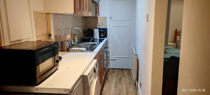 Flat Gloucester Terrace in City of Westminster