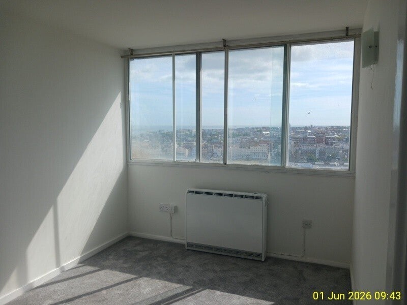 Flat Marine Terrace in Thanet