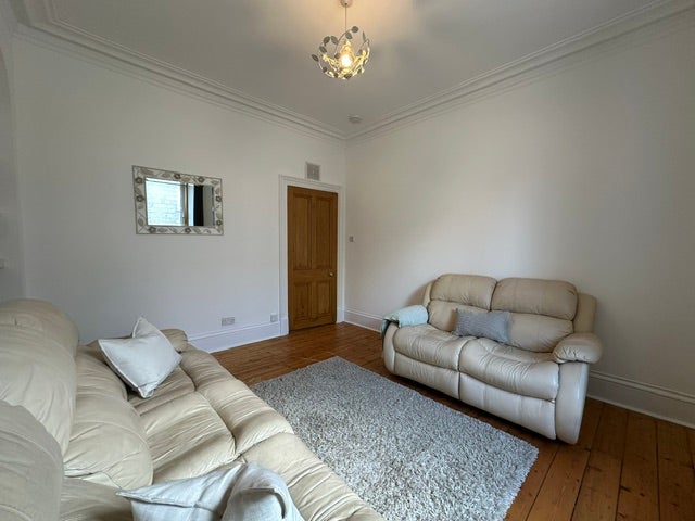 Flat Northfield Place in Aberdeen City