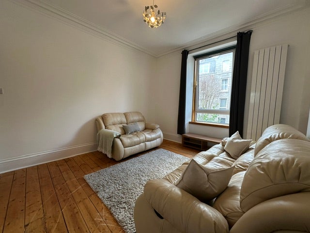 Flat Northfield Place in Aberdeen City