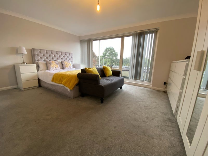 Room Colne Place in Basildon