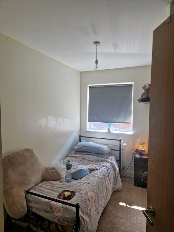 Room Waterloo Road in Bristol