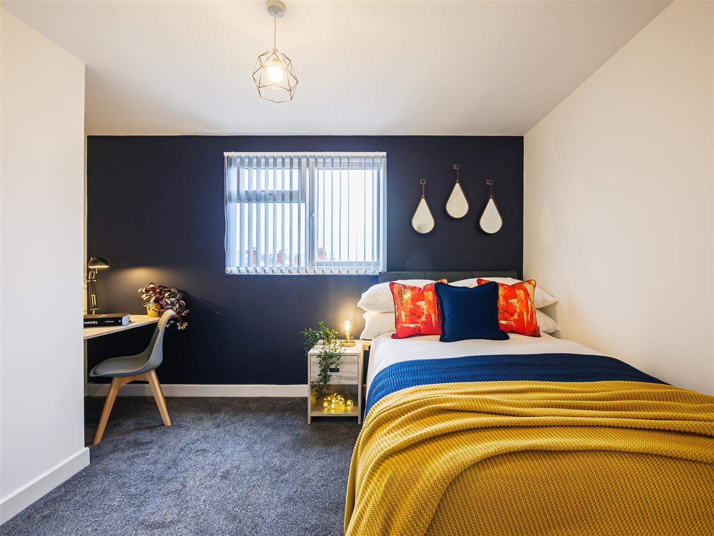 Room Humber Avenue in Coventry