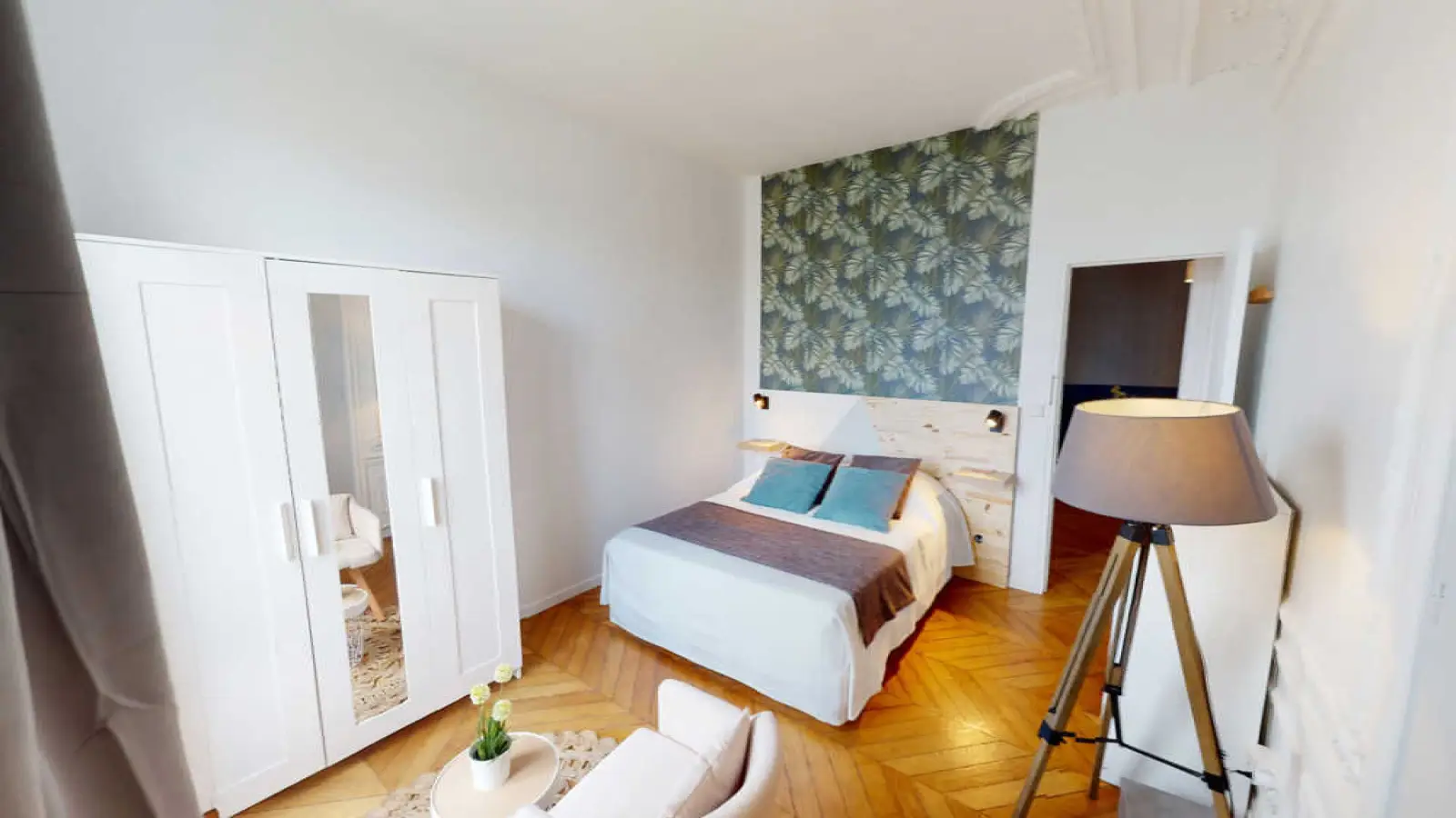 Flat Rue Ampère in Paris