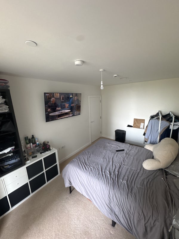 Room Cherry Orchard Road in Greater London