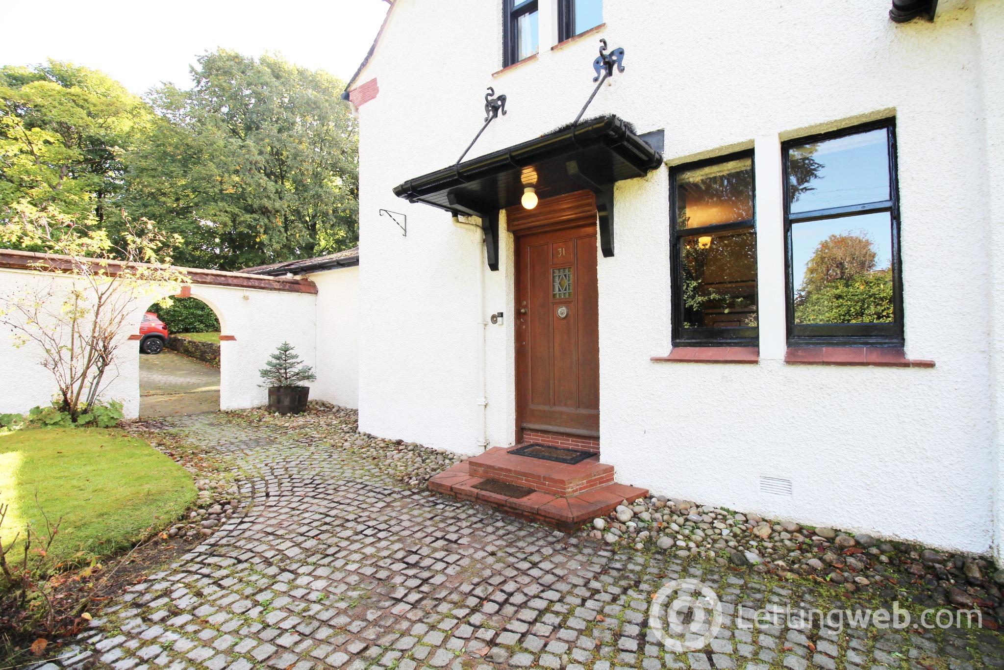 House Canniesburn Road in Bearsden