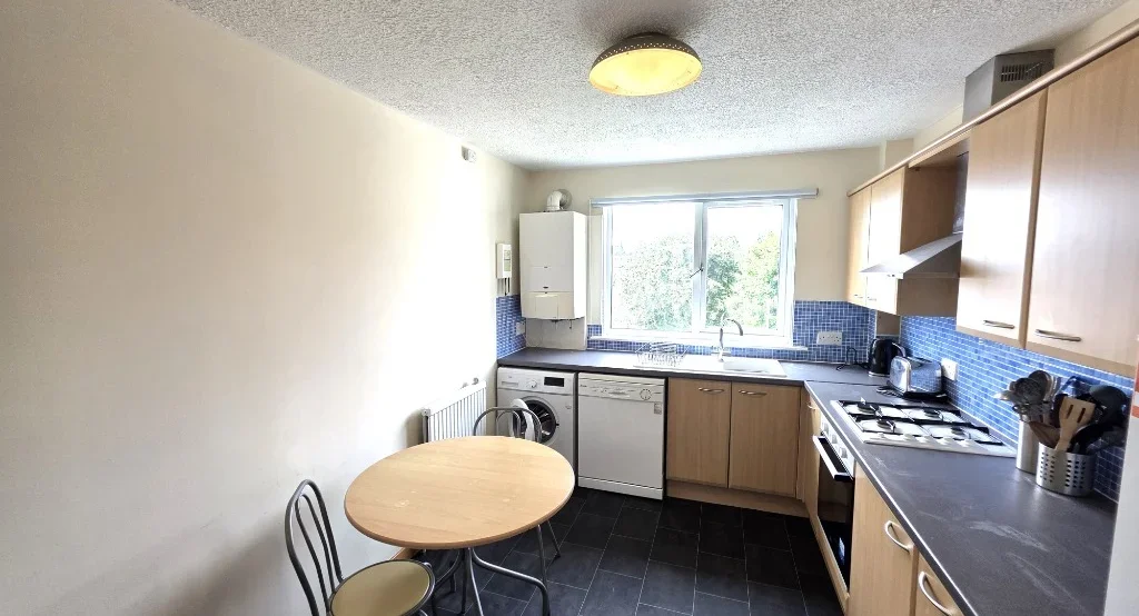 Flat Fonthill Terrace in Aberdeen City