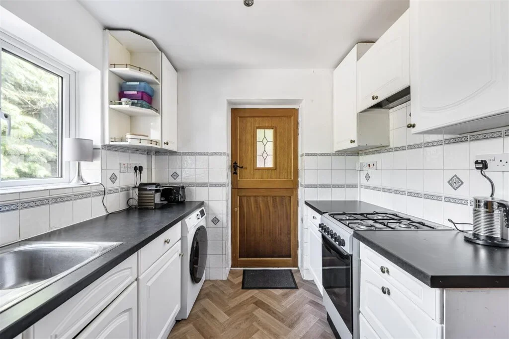 House Wilbury Avenue in Greater London