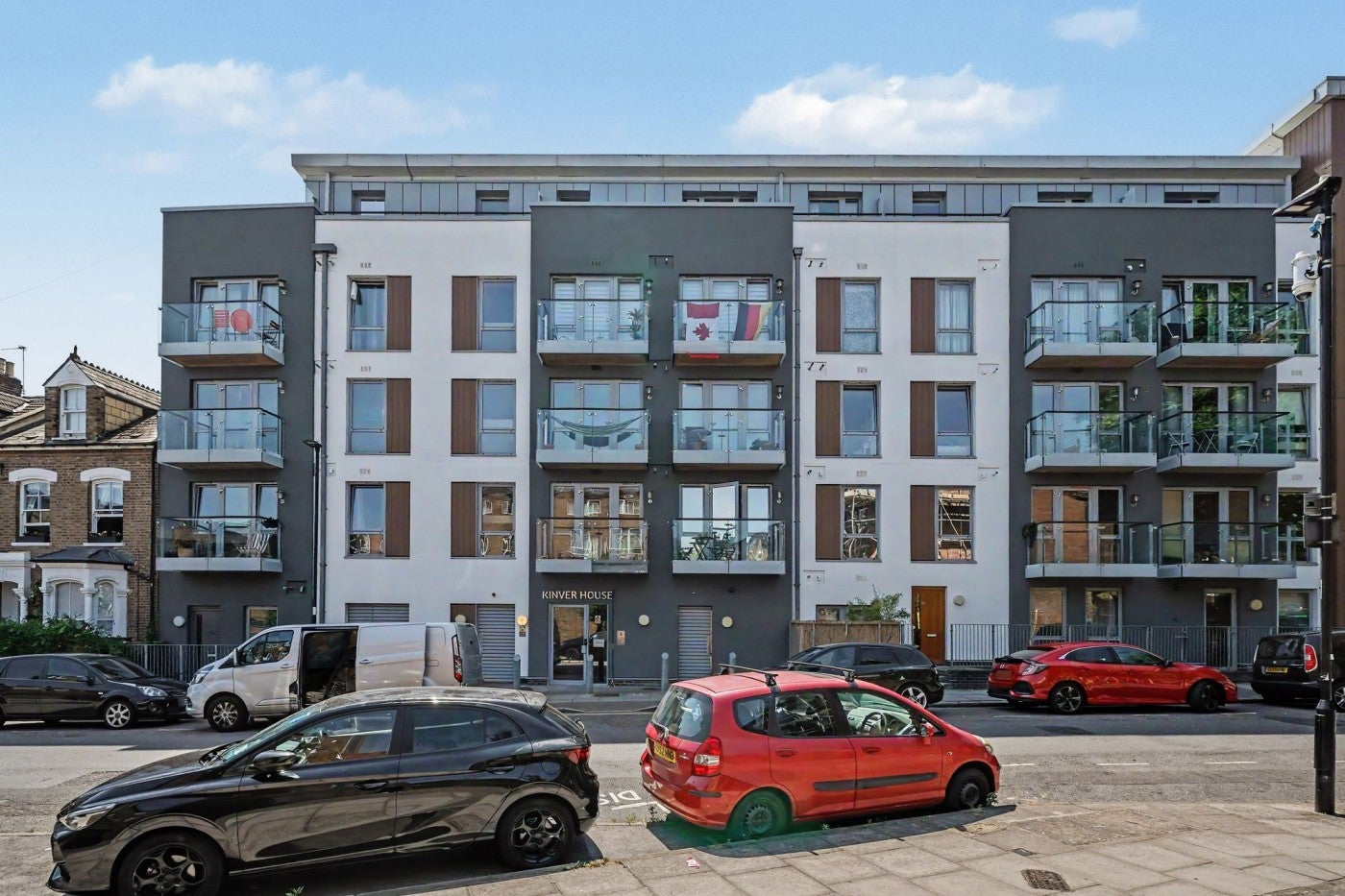 Flat Elthorne Road in Greater London
