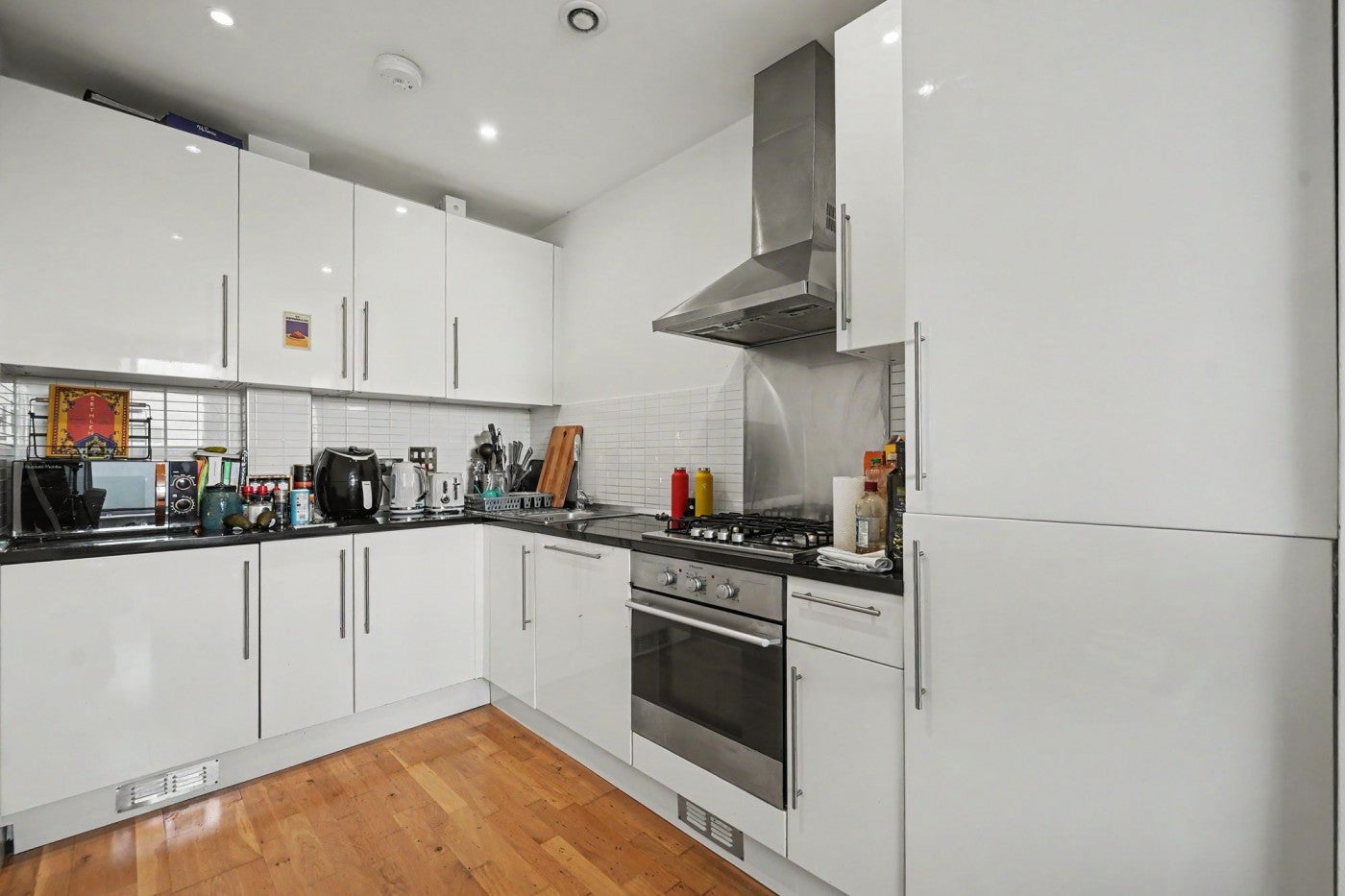 Flat Elthorne Road in Greater London