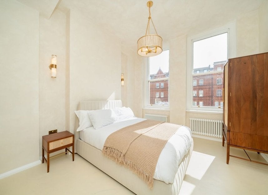 Flat Trinity Walk in Greater London