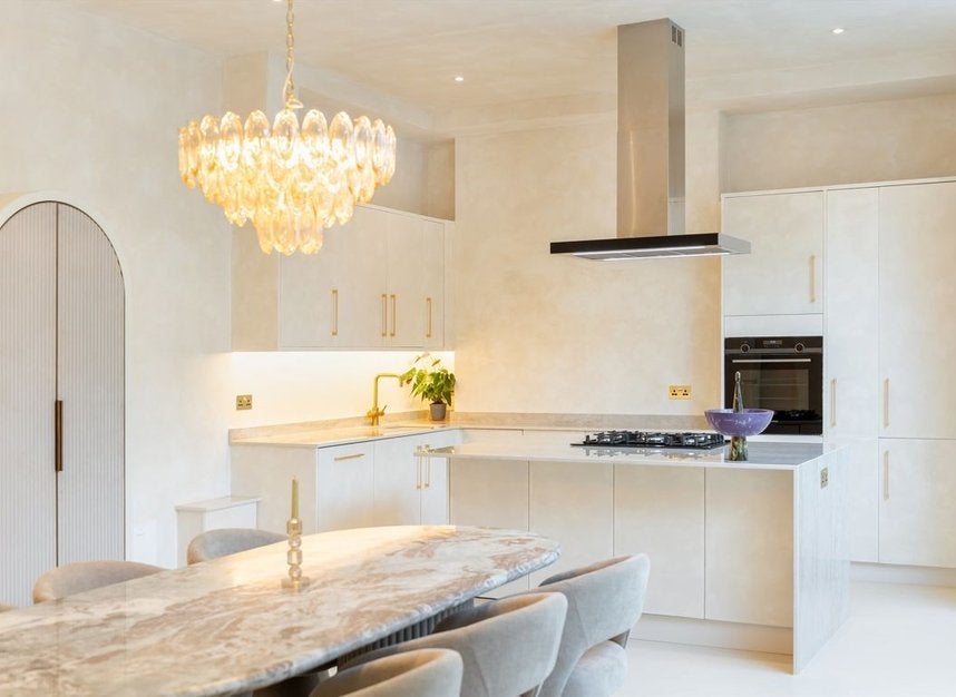 Flat Trinity Walk in Greater London