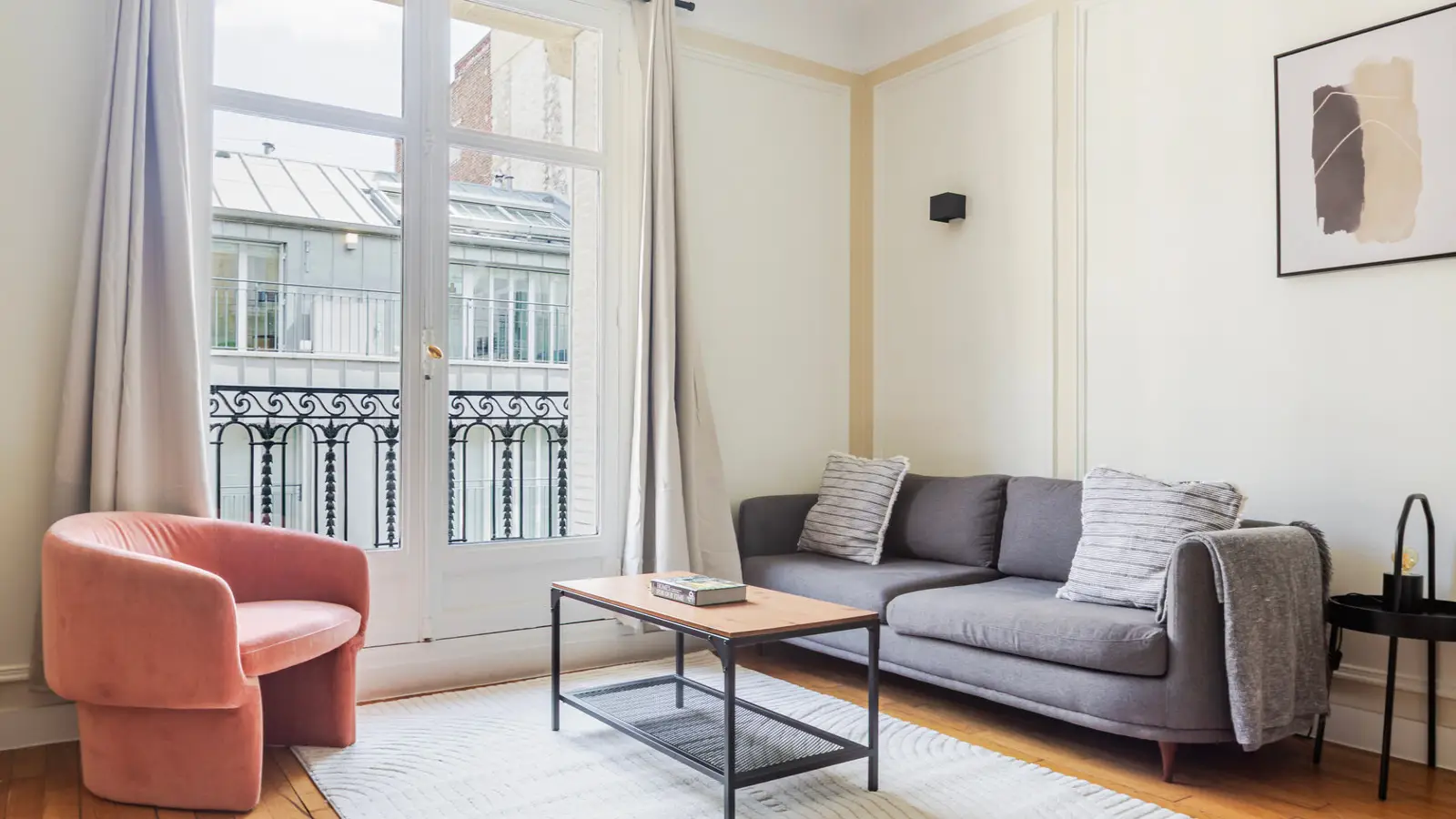 Flat Impasse des Prêtres in Paris