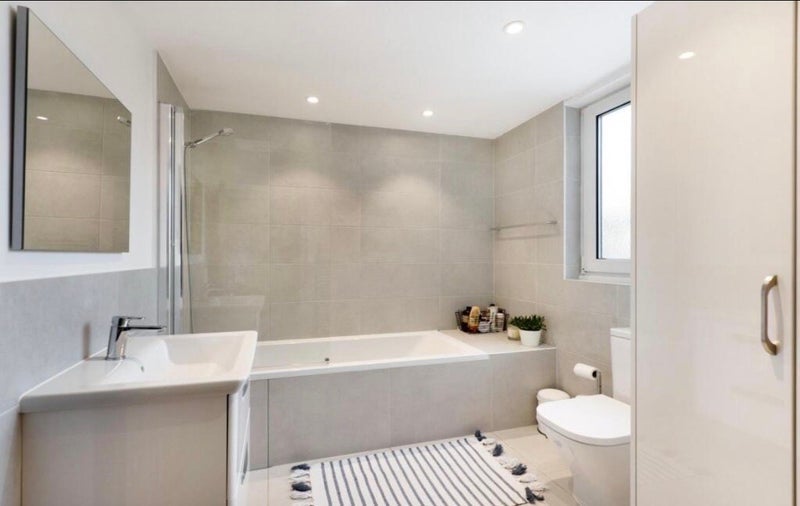 Room Stanley Grove in Greater London