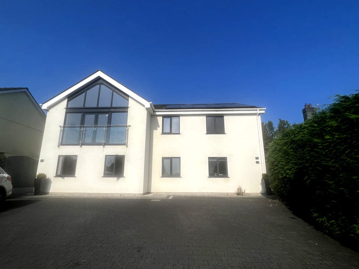 Flat Penrhos Road in Bangor