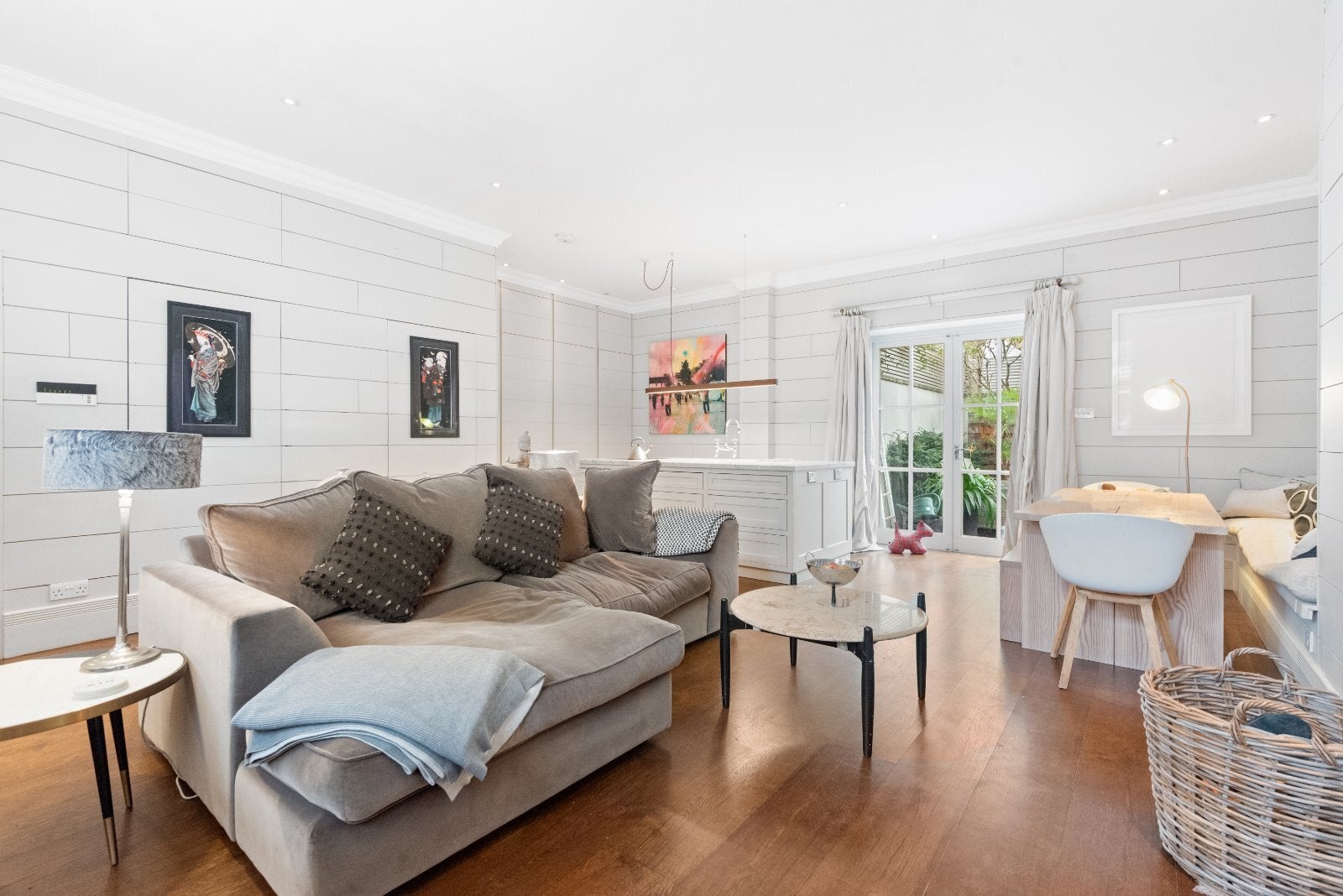 House Kersley Mews in Greater London