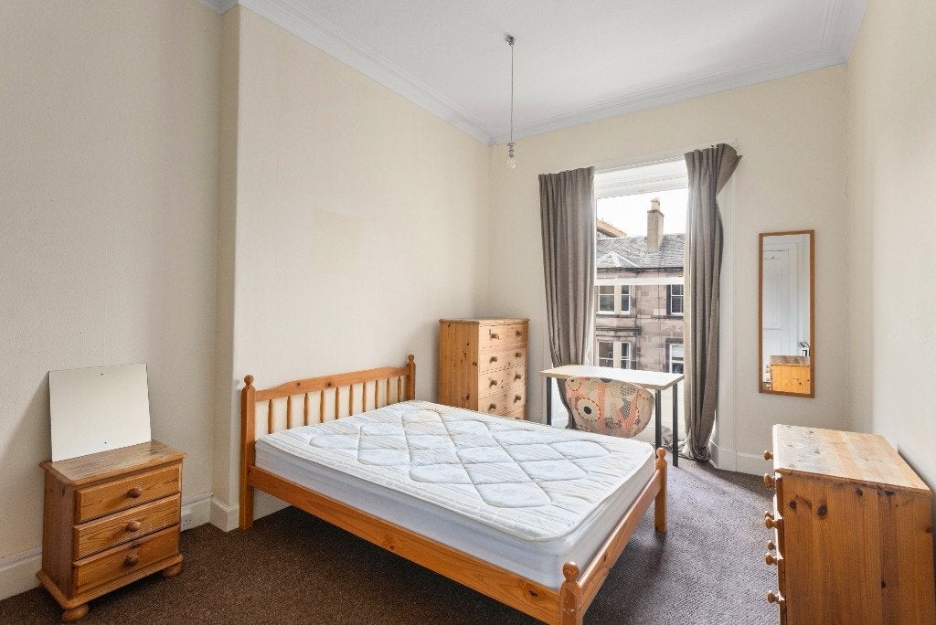 Flat Perth Street in City of Edinburgh