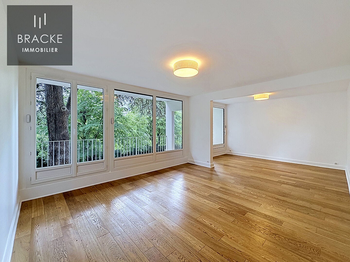 Flat Boulevard Saint-Denis in Courbevoie