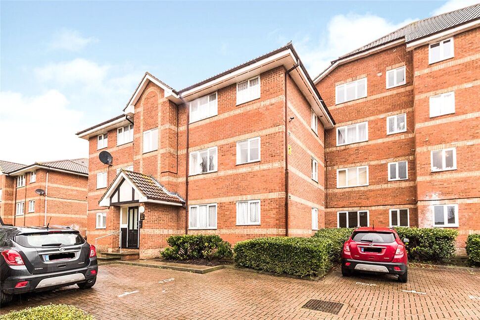 Flat Neptune Walk in Greater London