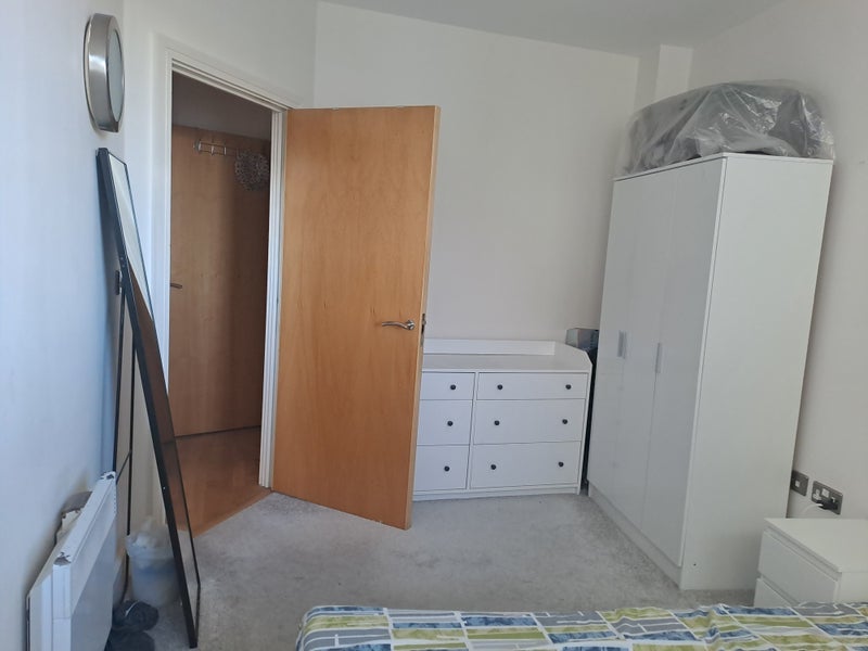 Room Royal Oak Yard in Greater London