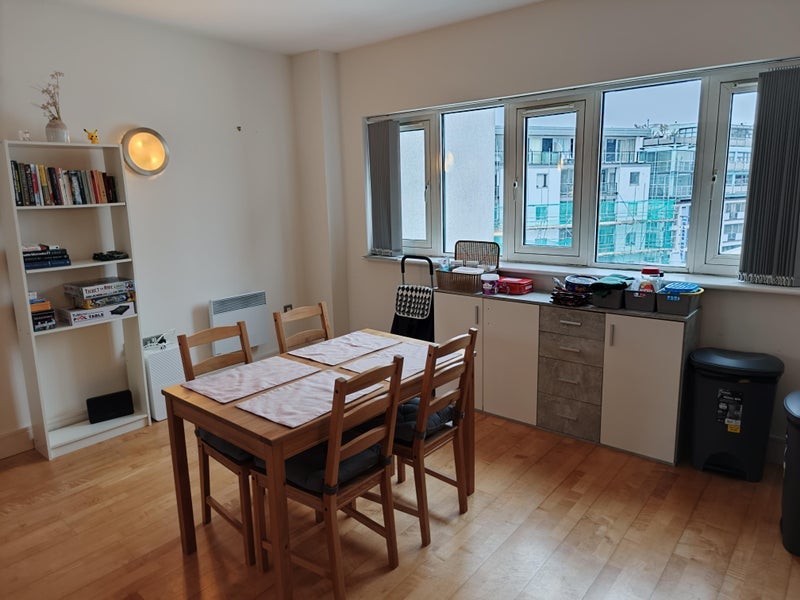 Room Royal Oak Yard in Greater London