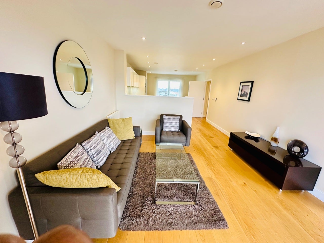 Flat Peartree Way in Greater London