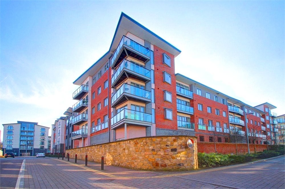 Flat Worsdell Drive in Gateshead